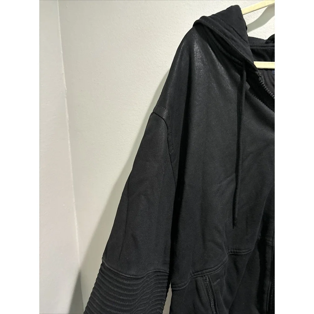 True Religion Mens World Tour Black Hoodie Size 2XL Excellent RN# 112790